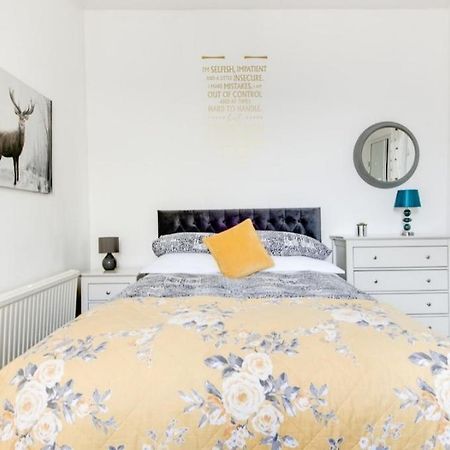 Hooton Apartment 1 Bed Kilnhurst Eksteriør billede