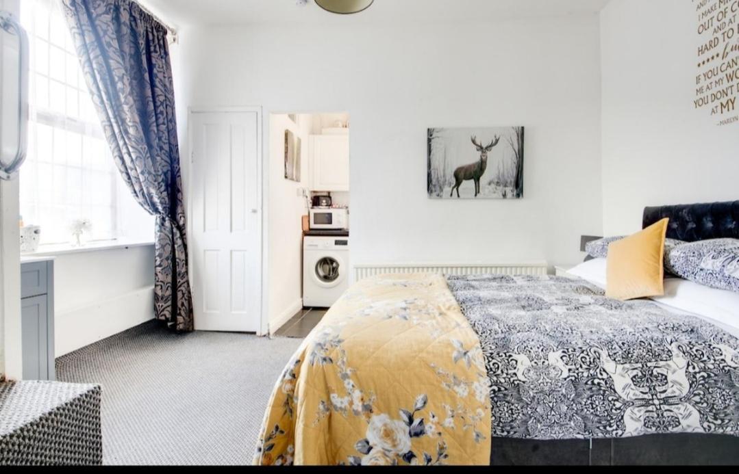 Hooton Apartment 1 Bed Kilnhurst Eksteriør billede
